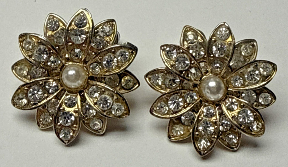 Vintage Gold Metal Flower Shaped Rhinestone Earrings Faux Diamond Wedding